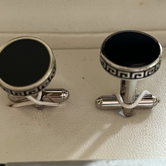 BRAND NEW Cufflinks by Geoffrey Beene - Picture 4 of 5